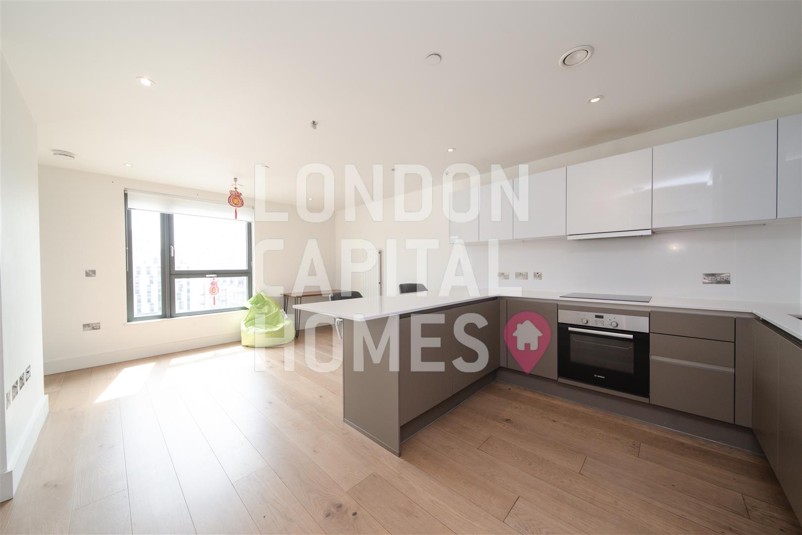 1 bed property in Cedar house, Engineers Way, Wembley, London